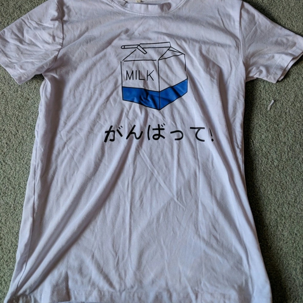 White graphic tshirt